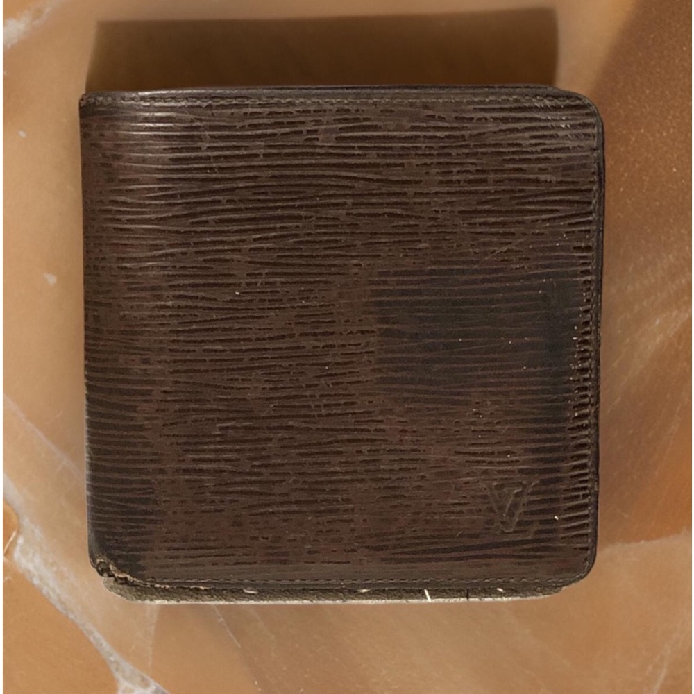 LOUIS VUITTON Epi Bifold Wallet